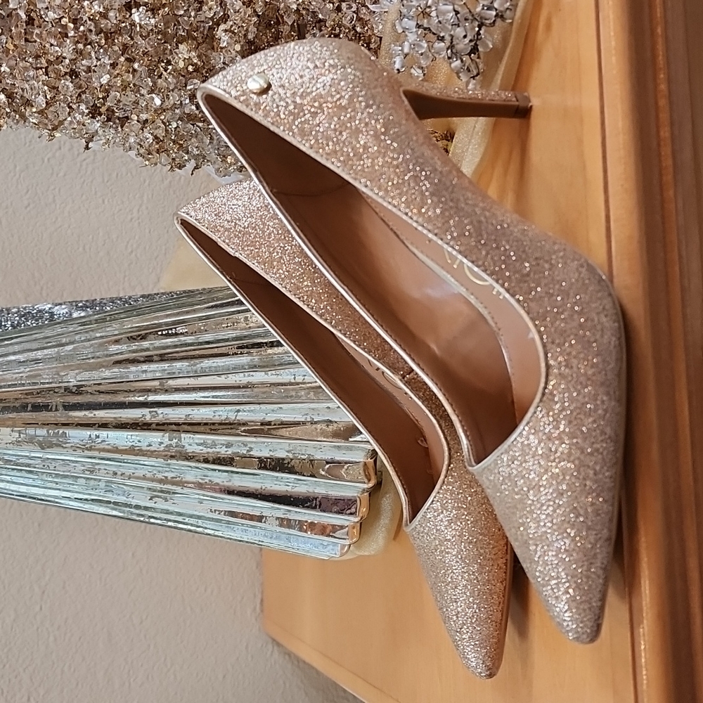 Worn once!  Calvin Klein Nilly Gold Sparkle Heels Size 7.5